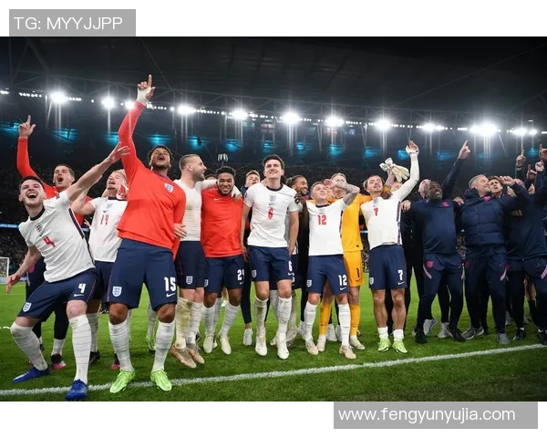 成都篮球队在世界杯中的团队协作表现分析与启示